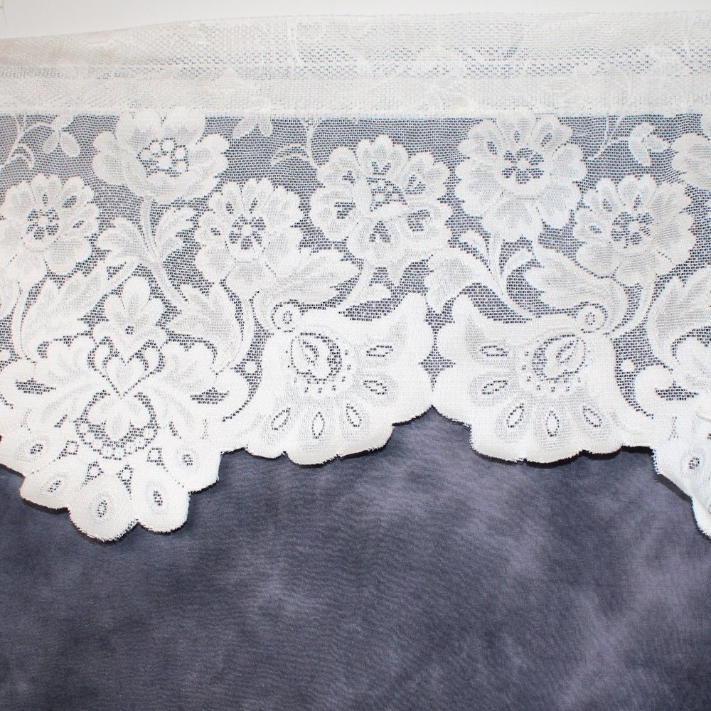 Set of 4 Lace Valances